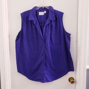 Sleeveless button down shirt